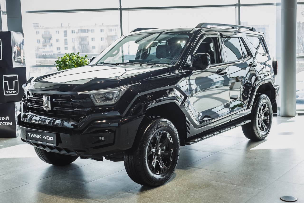 Tank 400 ADVENTURE 2.0h AT 4WD (245 л.с.) PY25 MY24