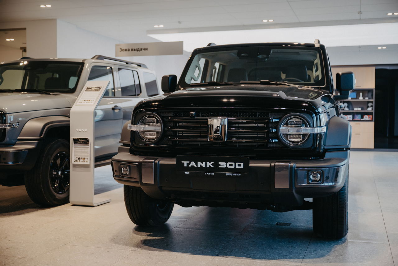Tank 300 City Adventure 2.0T 4WD 8AT (220 л.с.) PY25 MY22