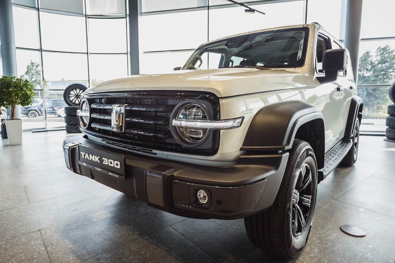 Tank 300 City Premium 2.0T 4WD 8AT (220 л.с.) PY24 MY22