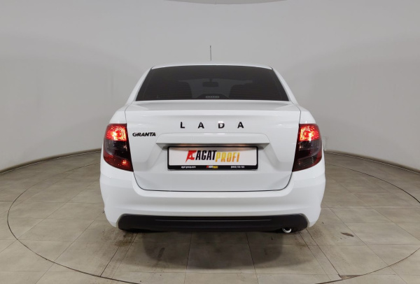LADA Granta седан 2023 года с пробегом 43 611 км, фото 6