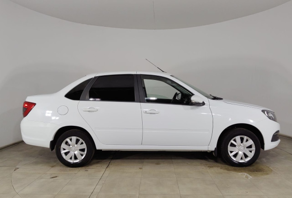 LADA Granta седан 2023 года с пробегом 43 611 км, фото 4